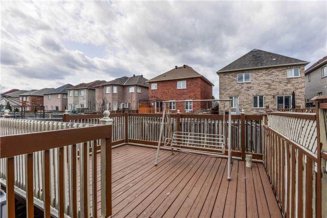 871 Golden Farmer Way, House semidetached with 3 bedrooms, 4 bathrooms and 4 parking in Mississauga ON | Image 16