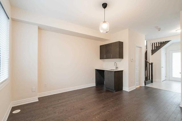 37 Juneau St, House attached with 3 bedrooms, 3 bathrooms and 2 parking in Vaughan ON | Image 36