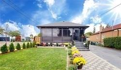 2 Warnica Ave, House detached with 3 bedrooms, 4 bathrooms and 4 parking in Toronto ON | Card Image
