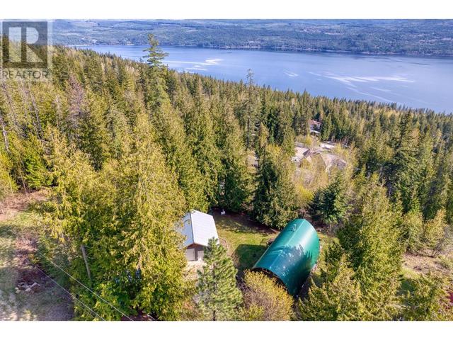 7456 Anglemont Way, House detached with 2 bedrooms, 2 bathrooms and 6 parking in Columbia Shuswap F BC | Image 56