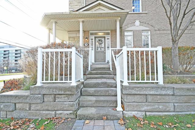 130 Park St E, Townhouse with 3 bedrooms, 4 bathrooms and 3 parking in Mississauga ON | Image 23