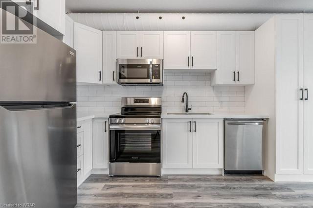 4 - 26 Queen Street W, Condo with 2 bedrooms, 1 bathrooms and 1 parking in Cambridge ON | Image 6