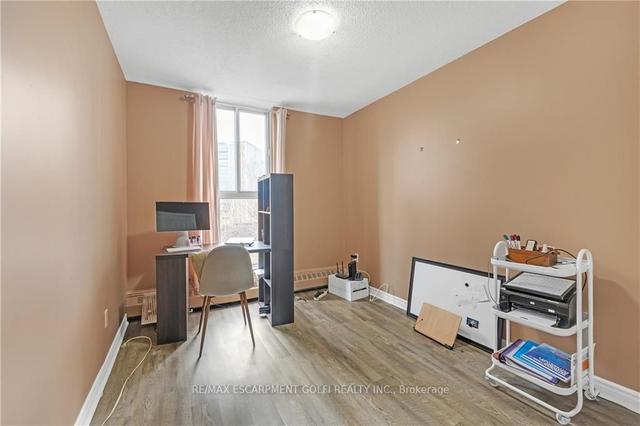 402 - 1966 Main St W, Condo with 3 bedrooms, 2 bathrooms and 1 parking in Hamilton ON | Image 19