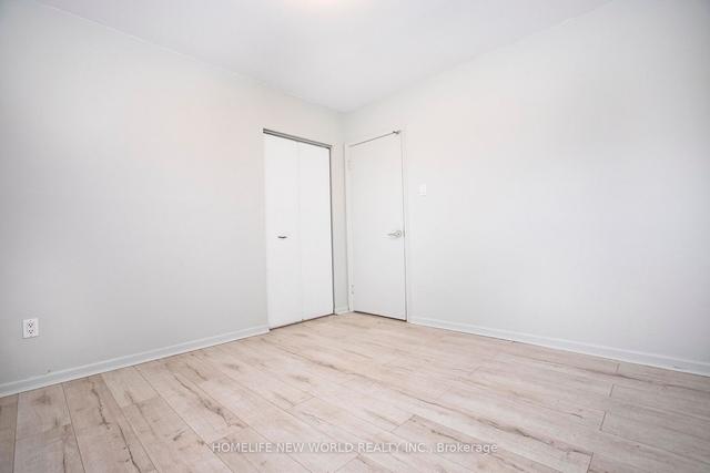 2 Lesgay Cres, House detached with 3 bedrooms, 2 bathrooms and 3 parking in Toronto ON | Image 11