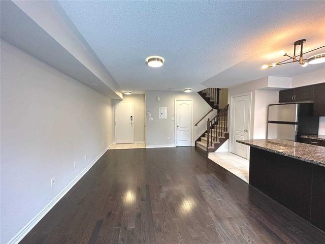 5 - 2464 Post Rd, Townhouse with 2 bedrooms, 2 bathrooms and 1 parking in Oakville ON | Image 14