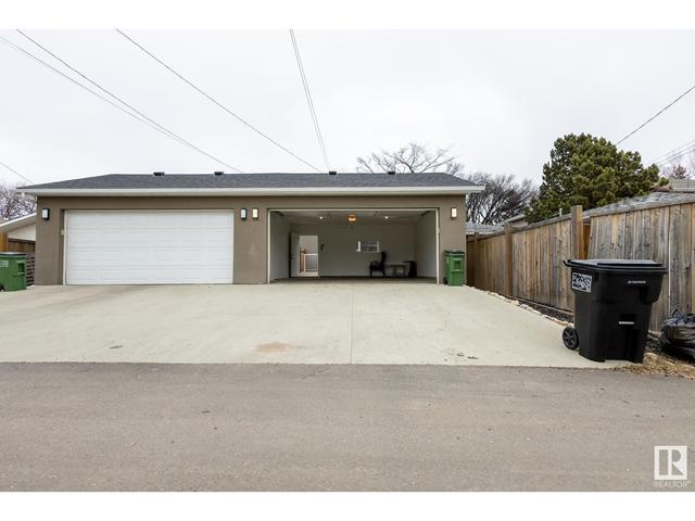 7551 80 Av Nw, House semidetached with 4 bedrooms, 4 bathrooms and null parking in Edmonton AB | Image 65