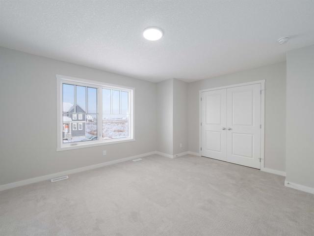 1965 Rangeview Drive Se, Home with 3 bedrooms, 2 bathrooms and 2 parking in Calgary AB | Image 5