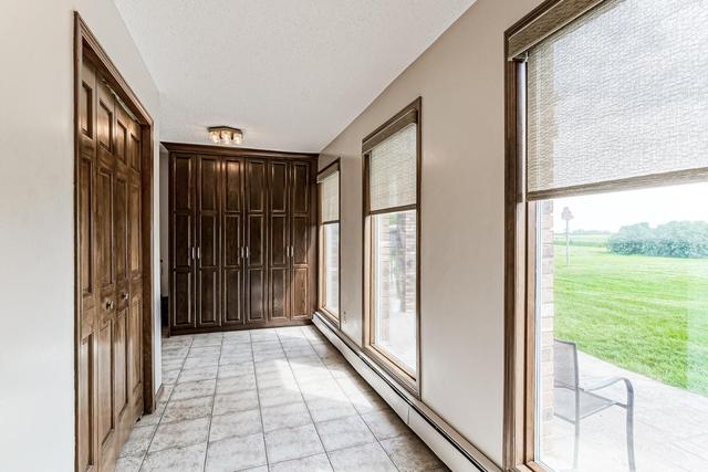 17200 Centre Street Ne, House detached with 6 bedrooms, 3 bathrooms and 10 parking in Calgary AB | Image 11