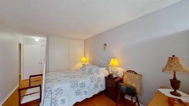 708 - 3 Hickory Tree Rd, Condo with 2 bedrooms, 2 bathrooms and 1 parking in Toronto ON | Image 8