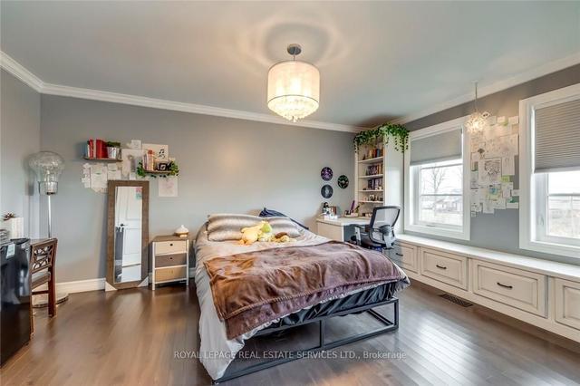 43 Third Rd E, House detached with 5 bedrooms, 5 bathrooms and 11 parking in Hamilton ON | Image 22