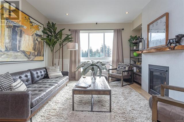 2816 Turnstyle Cres, House attached with 4 bedrooms, 3 bathrooms and 2 parking in Langford BC | Image 11
