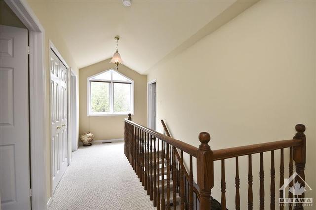 73 Villa Crescent, House detached with 4 bedrooms, 4 bathrooms and 4 parking in Ottawa ON | Image 19