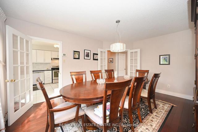 1388 Will Scarlett Dr, House detached with 4 bedrooms, 3 bathrooms and 4 parking in Oakville ON | Image 38