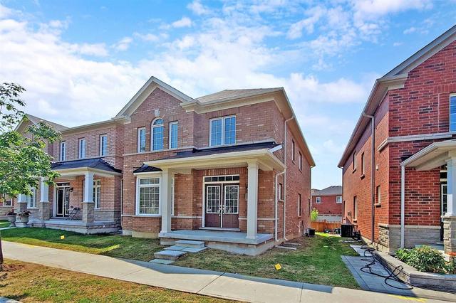 9 Starry Sky Ave, House detached with 4 bedrooms, 4 bathrooms and 3 parking in Markham ON | Image 12