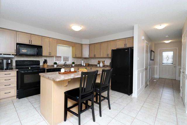 10 Wilkie Cres, House detached with 3 bedrooms, 2 bathrooms and 2 parking in Guelph ON | Image 5