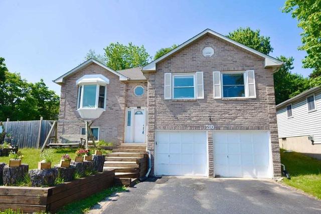 210 Edgehill Dr, House detached with 3 bedrooms, 4 bathrooms and 6 parking in Barrie ON | Image 1