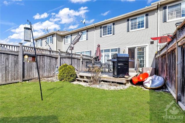 274 Silbrass Private, Townhouse with 3 bedrooms, 3 bathrooms and 3 parking in Ottawa ON | Image 19