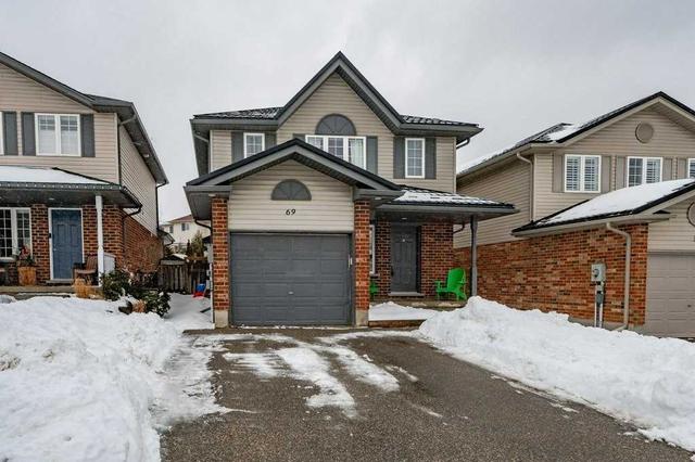 69 Rush Meadow St, House detached with 3 bedrooms, 3 bathrooms and 3 parking in Kitchener ON | Image 12