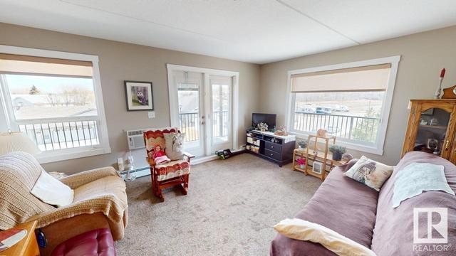 303 - 4002 47 St, Condo with 2 bedrooms, 2 bathrooms and null parking in Drayton Valley AB | Image 4