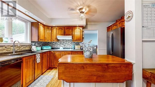 540 Marine Drive, House detached with 4 bedrooms, 1 bathrooms and null parking in Logy Bay Middle Cove Outer Cove NL | Image 4