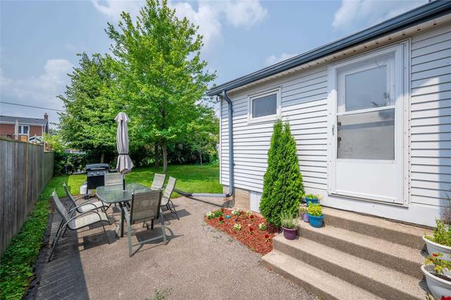 289 Ahrens St W, House detached with 4 bedrooms, 2 bathrooms and 6 parking in Kitchener ON | Image 22