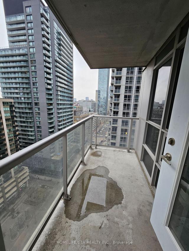 1912 - 761 Bay St, Condo with 2 bedrooms, 2 bathrooms and 1 parking in Toronto ON | Image 16