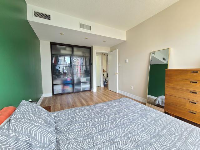 903 - 65 Scadding Ave, Condo with 2 bedrooms, 1 bathrooms and 1 parking in Toronto ON | Image 15