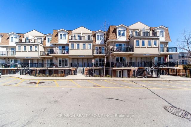 2017 - 3035 Finch Ave W, Townhouse with 3 bedrooms, 3 bathrooms and 1 parking in Toronto ON | Image 23