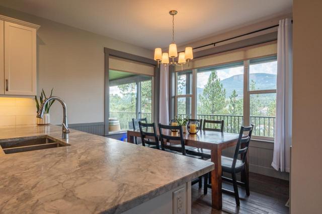 729 Prairie South Road, House detached with 4 bedrooms, 3 bathrooms and null parking in Central Kootenay J BC | Image 14