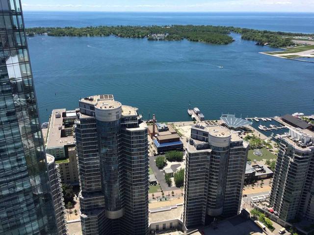 5402 - 12 York St, Condo with 2 bedrooms, 2 bathrooms and 1 parking in Toronto ON | Image 1