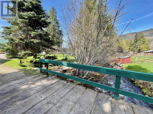 2015 Kerr Road, House detached with 3 bedrooms, 1 bathrooms and 10 parking in Sicamous BC | Image 65