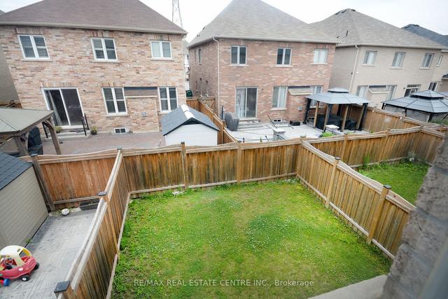 81 Speedwell St, House semidetached with 3 bedrooms, 3 bathrooms and 3 parking in Brampton ON | Image 24