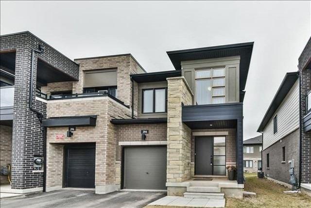 394 Wheat Boom Dr, House attached with 3 bedrooms, 4 bathrooms and 1 parking in Oakville ON | Image 1