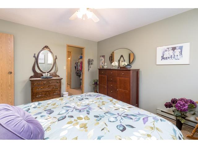 24496 58a Avenue, House detached with 3 bedrooms, 3 bathrooms and 10 parking in Langley BC | Image 22