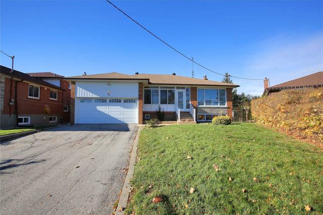 40 Dundee Dr, House detached with 3 bedrooms, 2 bathrooms and 6 parking in Toronto ON | Image 12