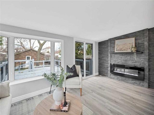 52 East 24th St, House detached with 3 bedrooms, 1 bathrooms and 1 parking in Hamilton ON | Image 6