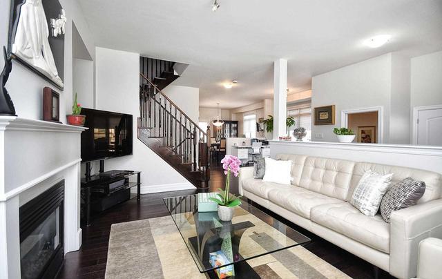 Th10 - 80 North Park Rd, Townhouse with 3 bedrooms, 4 bathrooms and 2 parking in Vaughan ON | Image 7
