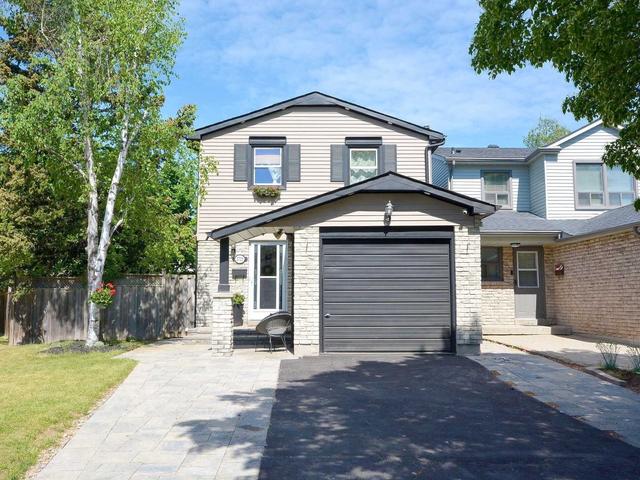 upper - 2725 Romark Mews, House detached with 3 bedrooms, 2 bathrooms and 1 parking in Mississauga ON | Image 1
