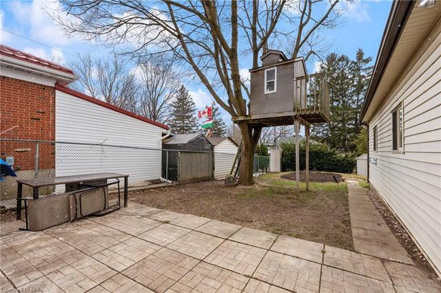 60 Park Road N, House detached with 3 bedrooms, 1 bathrooms and 5 parking in Brantford ON | Image 13