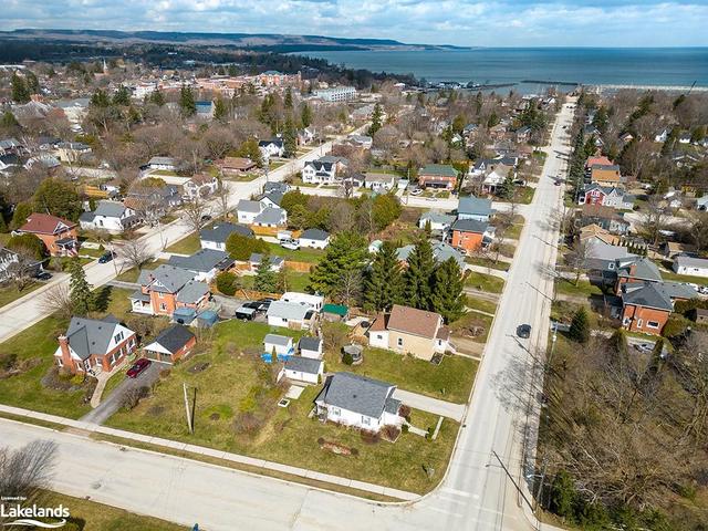 200 St. Vincent Street, House detached with 2 bedrooms, 1 bathrooms and 3 parking in Meaford ON | Image 25