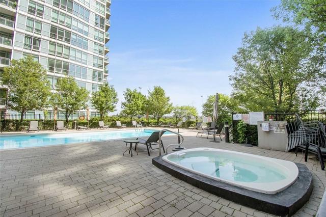 1813 - 155 Legion Rd N, Condo with 2 bedrooms, 2 bathrooms and 1 parking in Toronto ON | Image 26