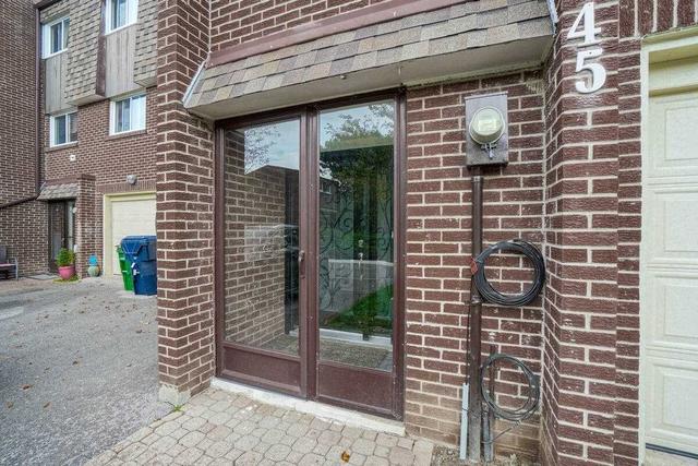 45 Windy Golfway Gfwy, Townhouse with 3 bedrooms, 2 bathrooms and 3 parking in Toronto ON | Image 29