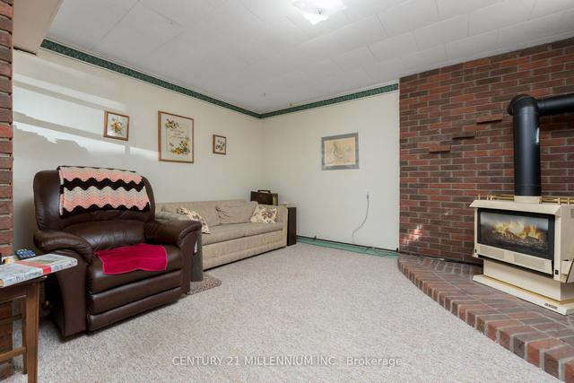 51 Centre St, House detached with 3 bedrooms, 2 bathrooms and 4 parking in Orangeville ON | Image 18