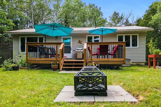 175 Warner Bay Rd, House detached with 2 bedrooms, 1 bathrooms and 5 parking in Northern Bruce Peninsula ON | Image 5