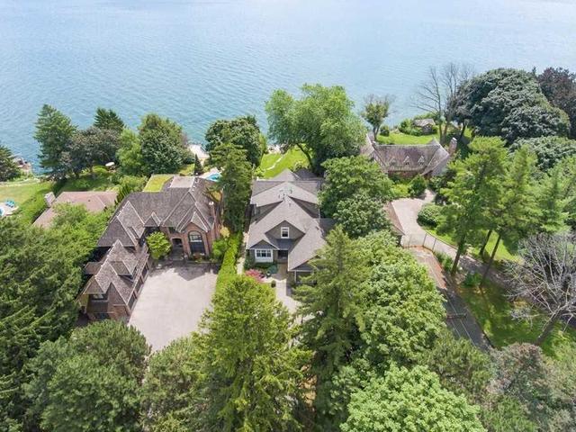 4114 Lakeshore Rd, House detached with 3 bedrooms, 5 bathrooms and 4 parking in Burlington ON | Image 1