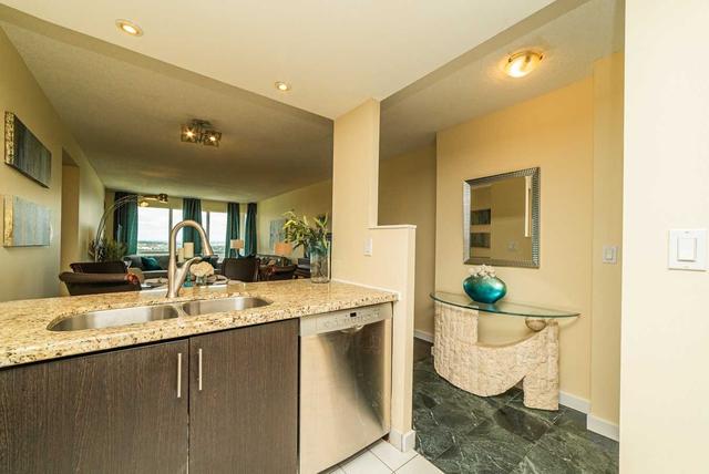 1712 - 18 Lee Centre Dr, Condo with 3 bedrooms, 2 bathrooms and 2 parking in Toronto ON | Image 28