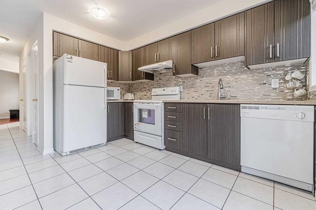 2 Cordgrass Cres, House detached with 3 bedrooms, 4 bathrooms and 5 parking in Brampton ON | Image 11