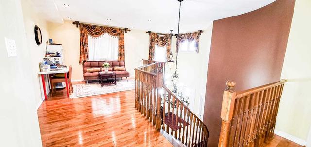 4 Snowy Wood Dr, House detached with 4 bedrooms, 4 bathrooms and 7 parking in Brampton ON | Image 5