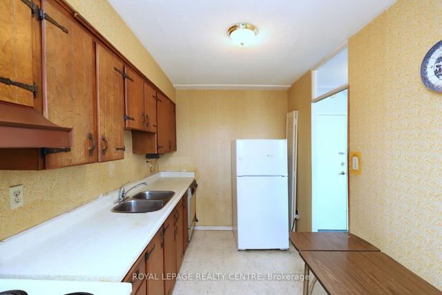209 - 1050 Stainton Dr, Condo with 2 bedrooms, 1 bathrooms and 1 parking in Mississauga ON | Image 25