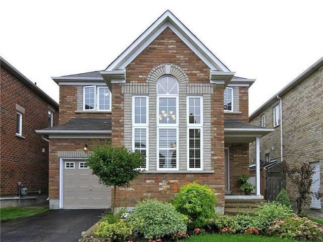 38 Reston Ridge St, House detached with 3 bedrooms, 4 bathrooms and 3 parking in Markham ON | Image 1